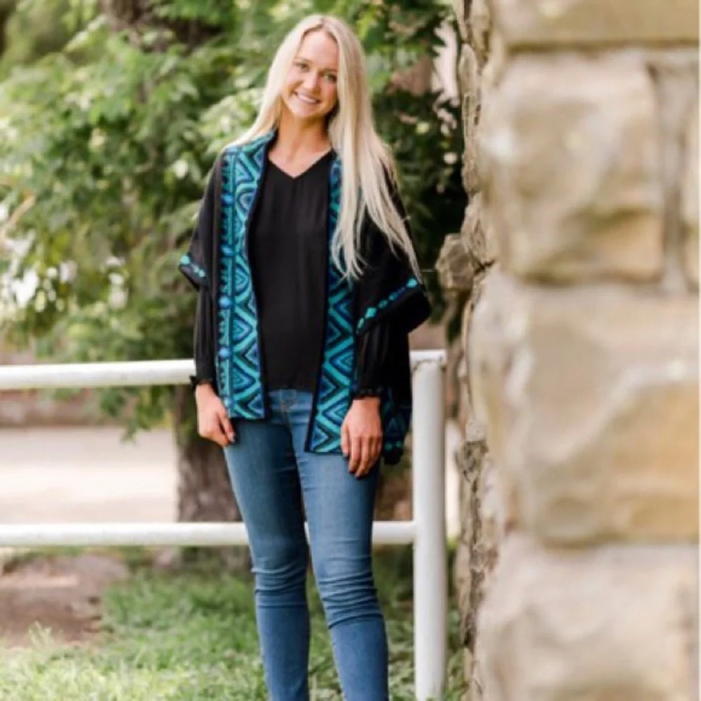 Open-Front Ruana Sweater - Picture 4 of 15